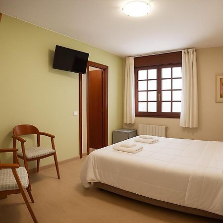 Hotel Elara Viveiro Zewnętrze zdjęcie