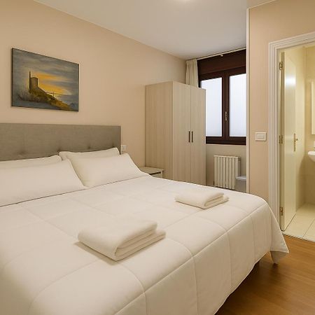 Hotel Elara Viveiro Zewnętrze zdjęcie